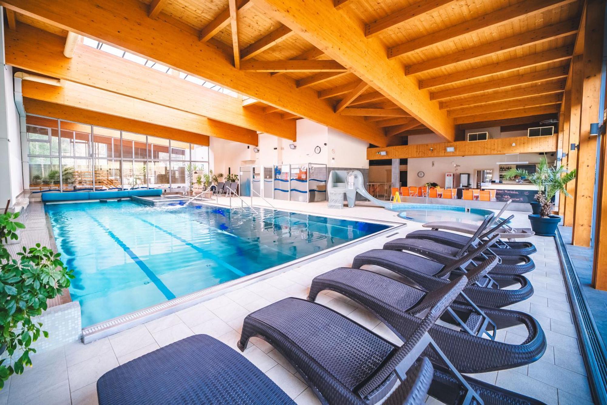 Wellness & Spa Hotel Certov Exteriör bild