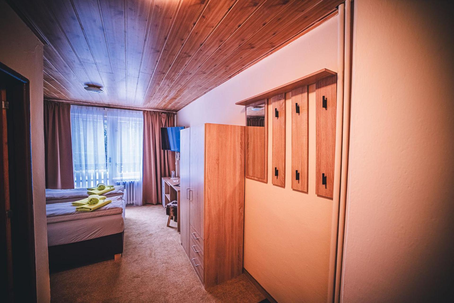 Wellness & Spa Hotel Certov Exteriör bild
